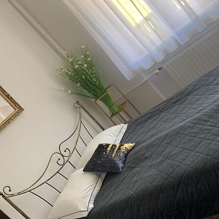 Golden Apartament Legionow Stary Toruń Exterior foto